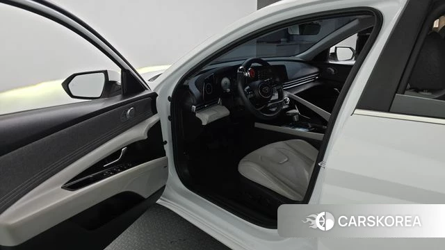 Hyundai Avante (CN7) id 4854477 из Кореи 29