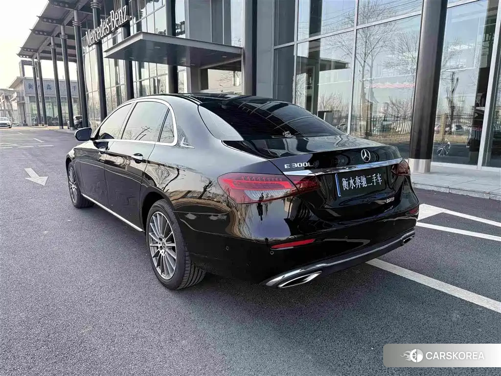 Mercedes-Benz E-Class id 4644411 из Китая 17