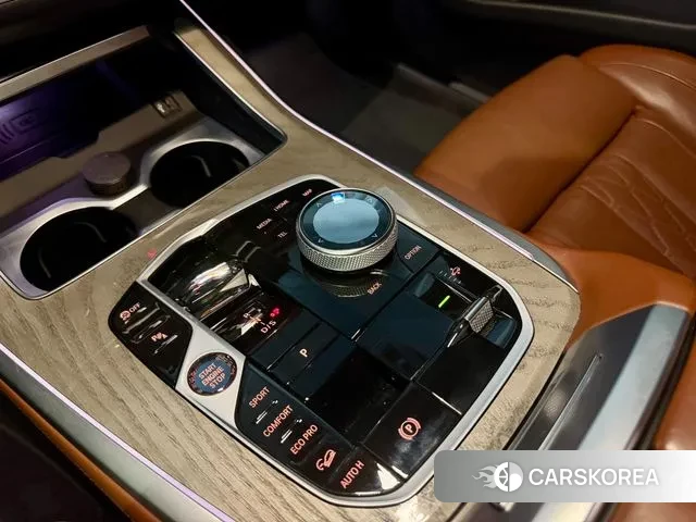 BMW X7 (G07) id 3643619 из Кореи 19