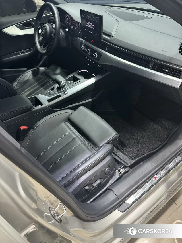 Audi A4L id 4272909 из Китая 9