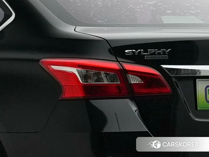 Nissan Xuan Yi id 4512461 из Китая 24