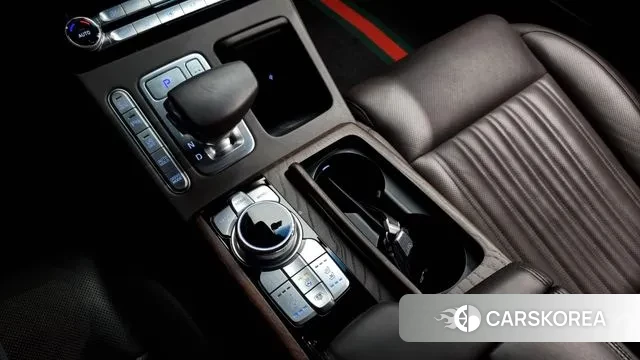 Genesis G90 id 3562962 из Кореи 19