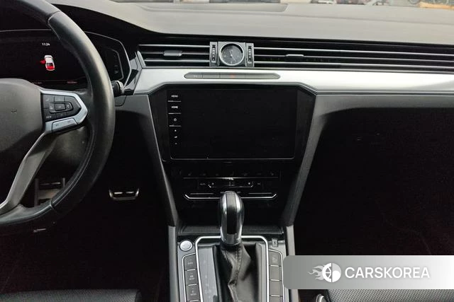 Volkswagen Magotan PHEV id 4297937 из Китая 16