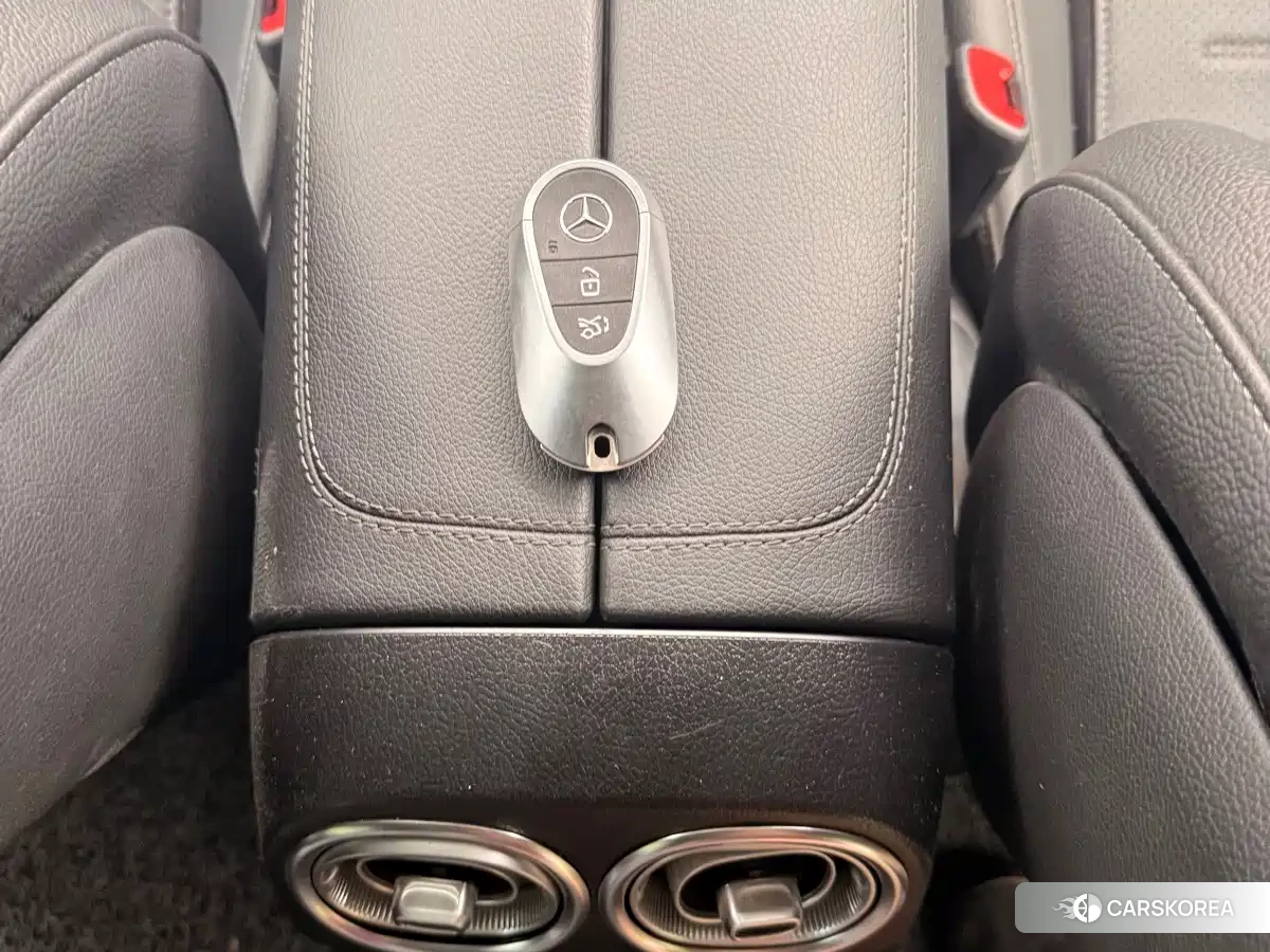 Mercedes-Benz C-class id 4659831 из Китая 24