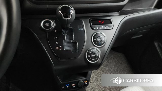 Kia The New Kia Ray id 3842117 из Кореи 19