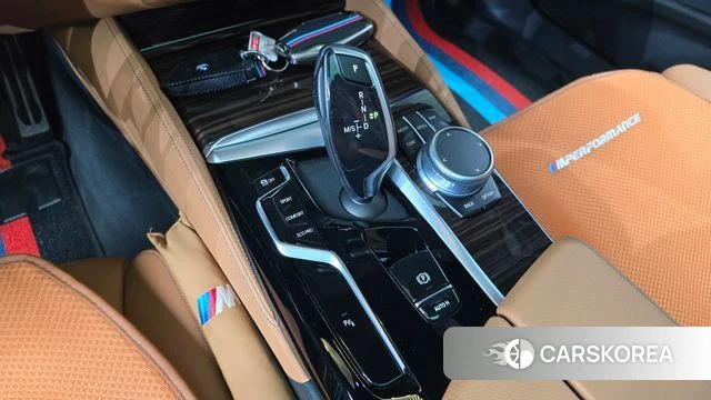 BMW 5 Series (G30) id 4202337 из Кореи 34