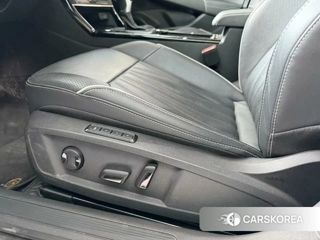 Volkswagen Passat id 4299692 из Китая 16