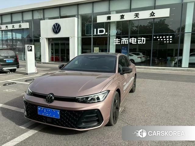 Volkswagen Passat id 4209353 из Китая 10