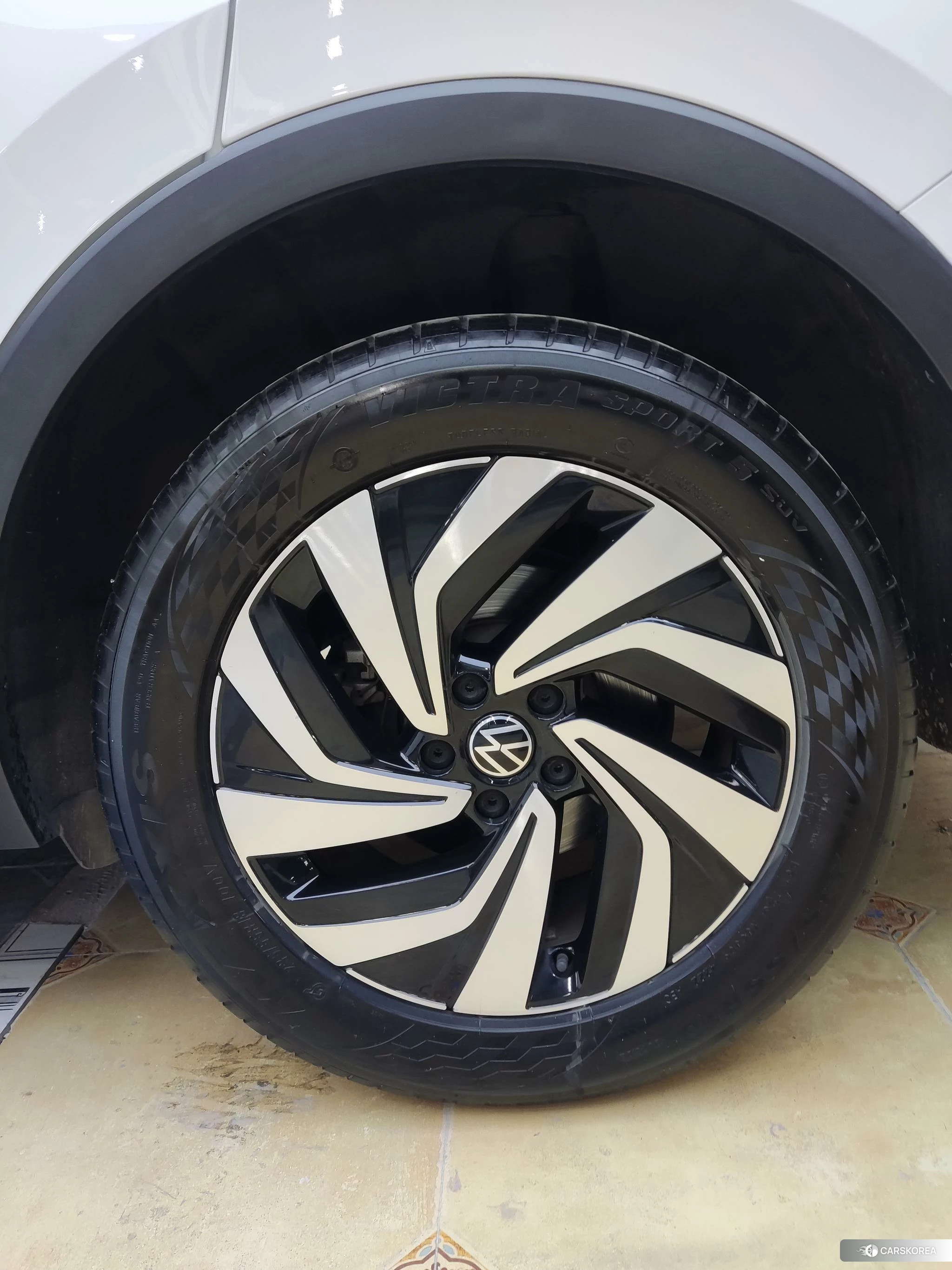 Volkswagen Tiguan L id 4452267 из Китая 17