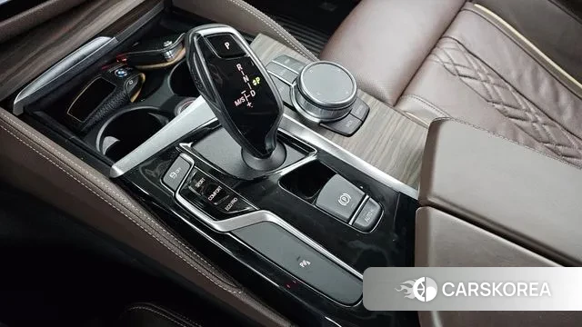 BMW 5 Series (G30) id 3692062 из Кореи 19