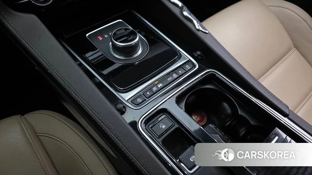 Jaguar F-PACE id 3893343 из Кореи 19