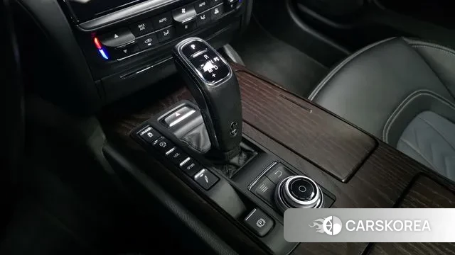 Maserati Quattroporte id 3520069 из Кореи 19