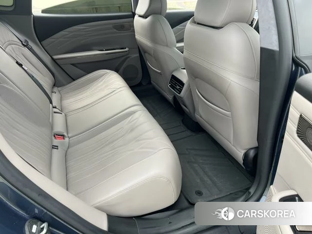 Geely Galaxy Galaxy Sparkle 8 PHEV id 4241880 из Китая 19