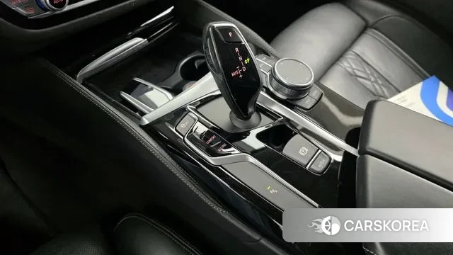 BMW 5 Series (G30) id 3646705 из Кореи 19