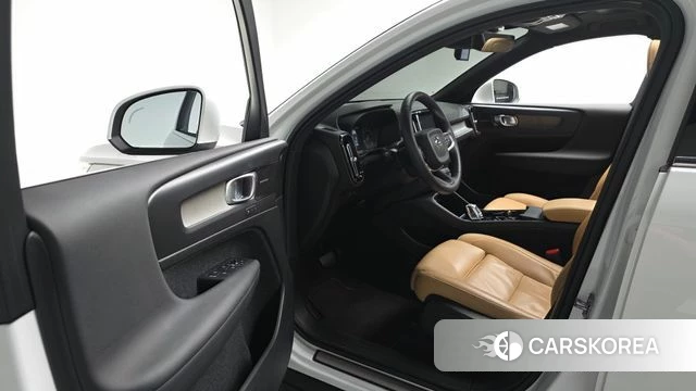 Volvo XC40 id 4496277 из Кореи 31