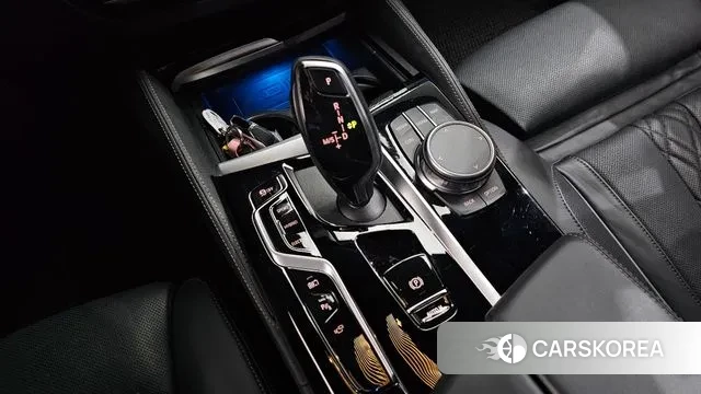 BMW 5 Series (G30) id 3443781 из Кореи 19