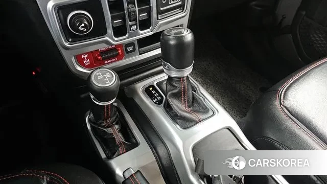 Jeep Wrangler (JL) id 3479550 из Кореи 19