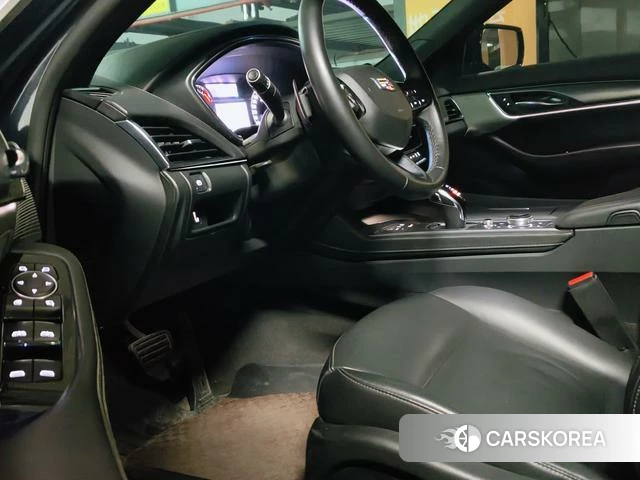 Cadillac CT5 id 4241432 из Китая 9
