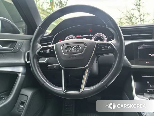 Audi A6L id 4328625 из Китая 16