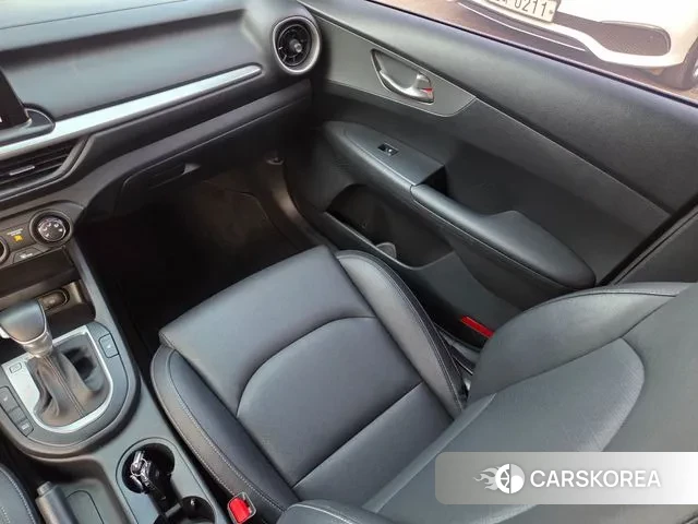 Kia Come New K3 id 3582575 из Кореи 19