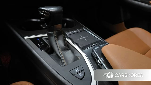 Lexus UX250h id 4849091 из Кореи 29