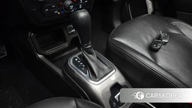 Jeep Renegade id 3519883 из Кореи 19