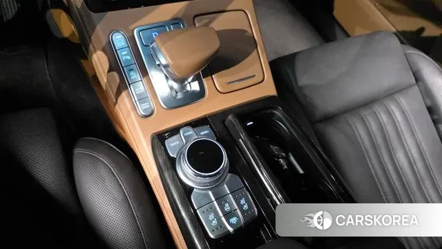 Genesis G90 id 3479435 из Кореи 19