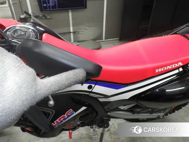 Honda CRF250 RALLY id 3949452 из Японии 34