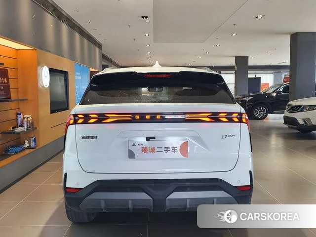 Geely Galaxy Galaxy L7 id 3969097 из Китая 13