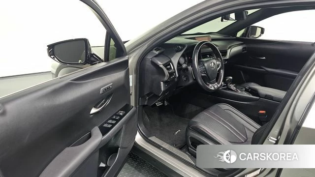 Lexus UX250h id 4780011 из Кореи 29