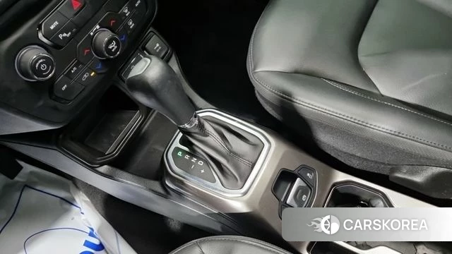 Jeep Renegade id 4304731 из Кореи 17