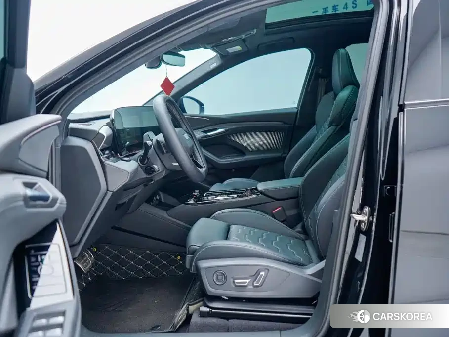 Audi Q6L e-tron id 4674514 из Китая 29