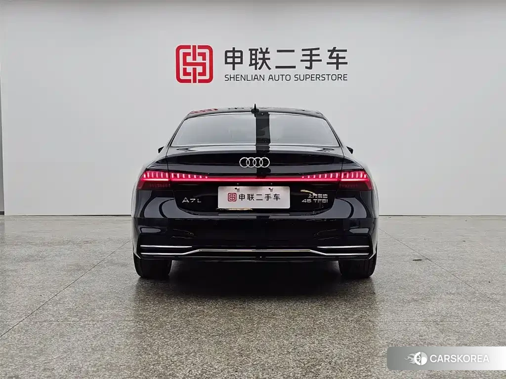 Audi A7L id 4659752 из Китая 12