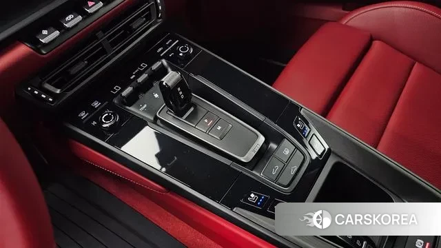 Porsche 911(992) id 3011397 из Кореи 19