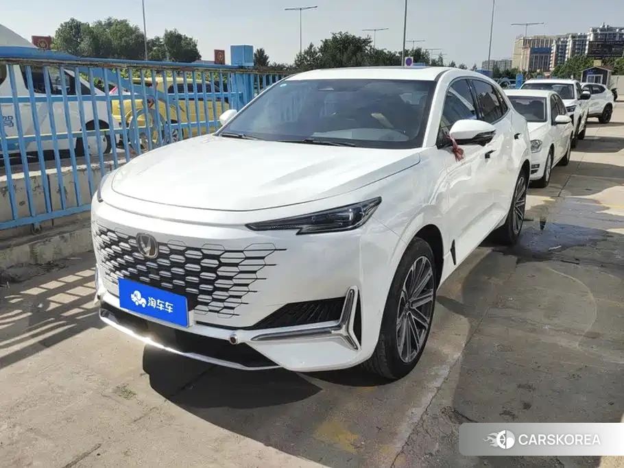 Chang'an UNI-K id 4686093 из Китая 15