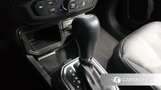 Jeep Renegade id 3535408 из Кореи 19