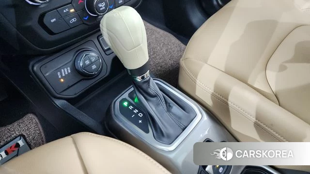Jeep Renegade id 4502526 из Кореи 19
