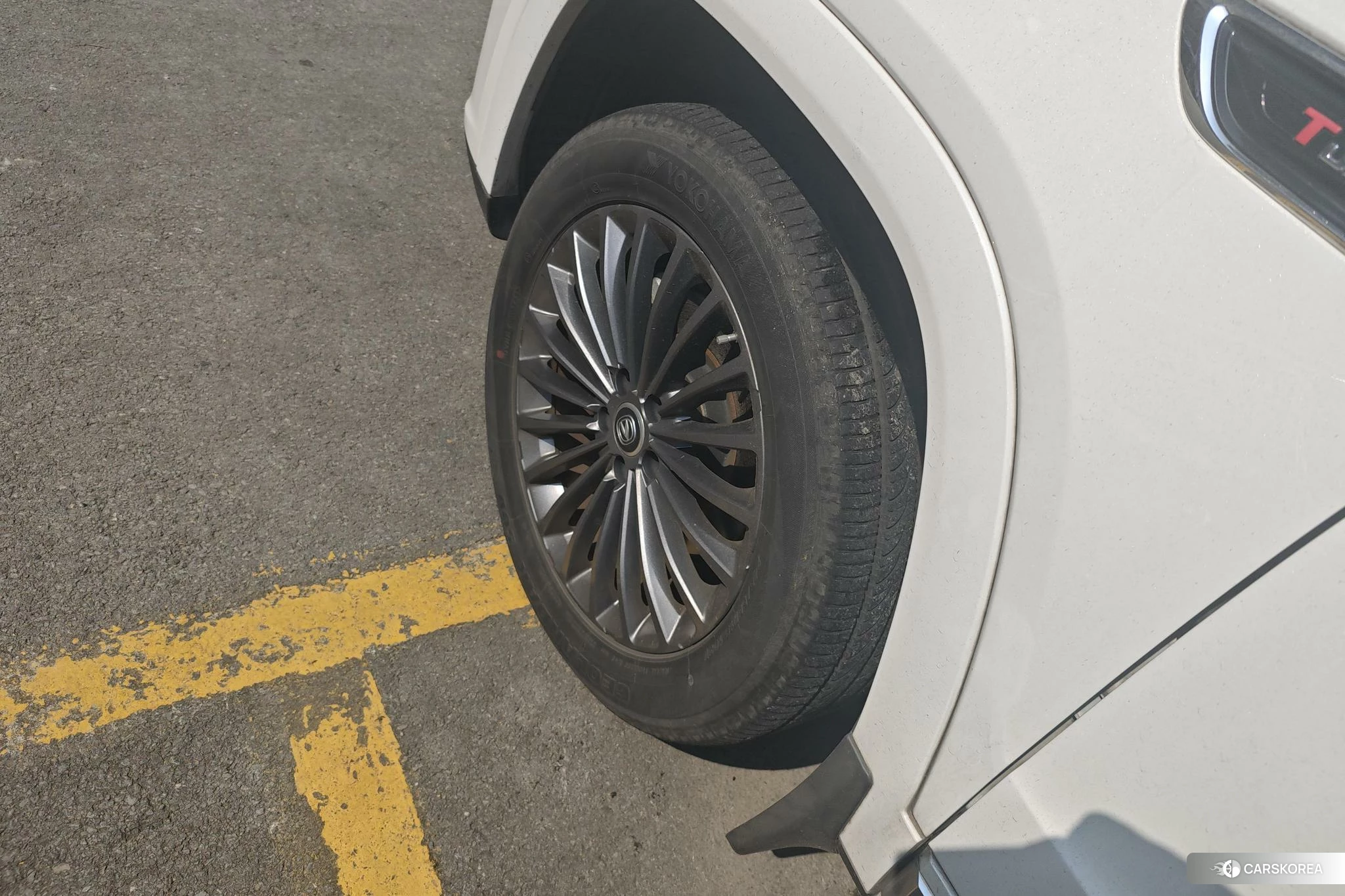 Chang'an CS95 id 4454679 из Китая 16