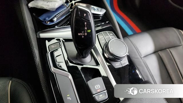 BMW 5 Series (G30) id 4196981 из Кореи 32