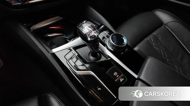 BMW 5 Series (G30) id 3360509 из Кореи 19