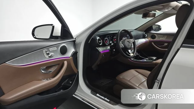 Mercedes-Benz E-Class W213 id 4345690 из Кореи 32