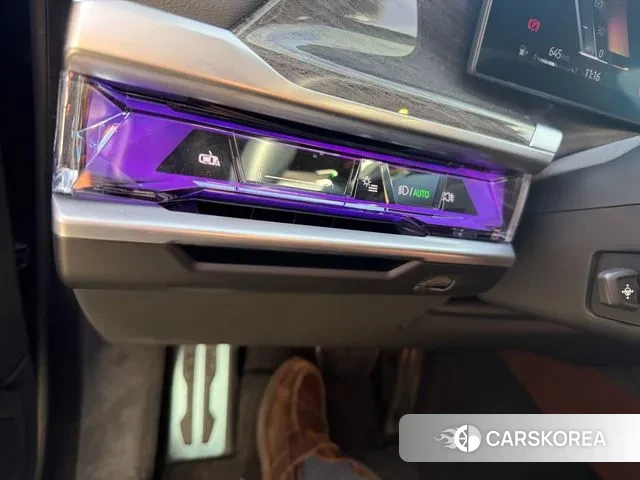 BMW 7 Series (G70) id 3502424 из Кореи 13