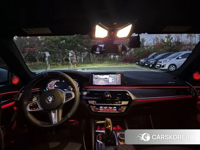 BMW 5 Series (G30) id 3425476 из Кореи 19