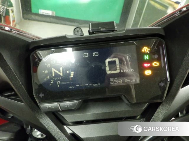 Проданный Honda CBR650R id 4006181 из Японии, фото 23