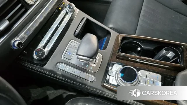 Genesis G90 id 3509855 из Кореи 19