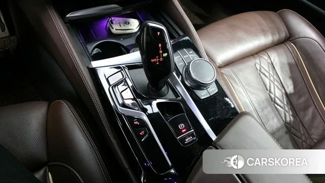 BMW 5 Series (G30) id 3852358 из Кореи 19