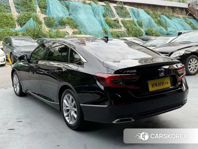 Honda Accord id 4300737 из Китая 9