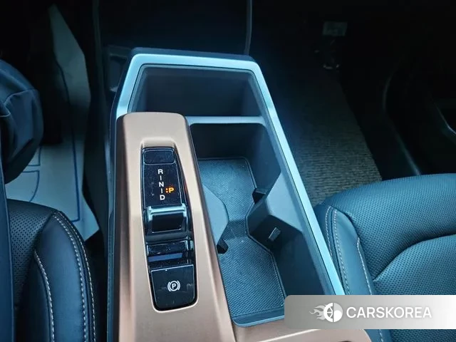 Ssangyong The New Torres id 3590560 из Кореи 17