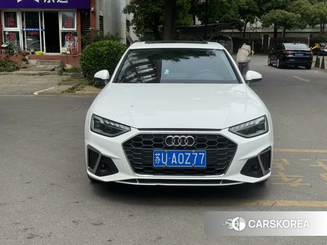 Audi A4L id 4297396 из Китая 9