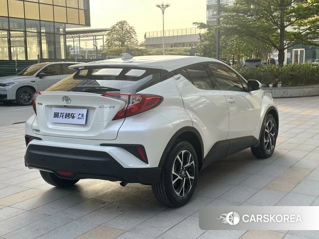 Toyota C-HR id 4262409 из Китая 25